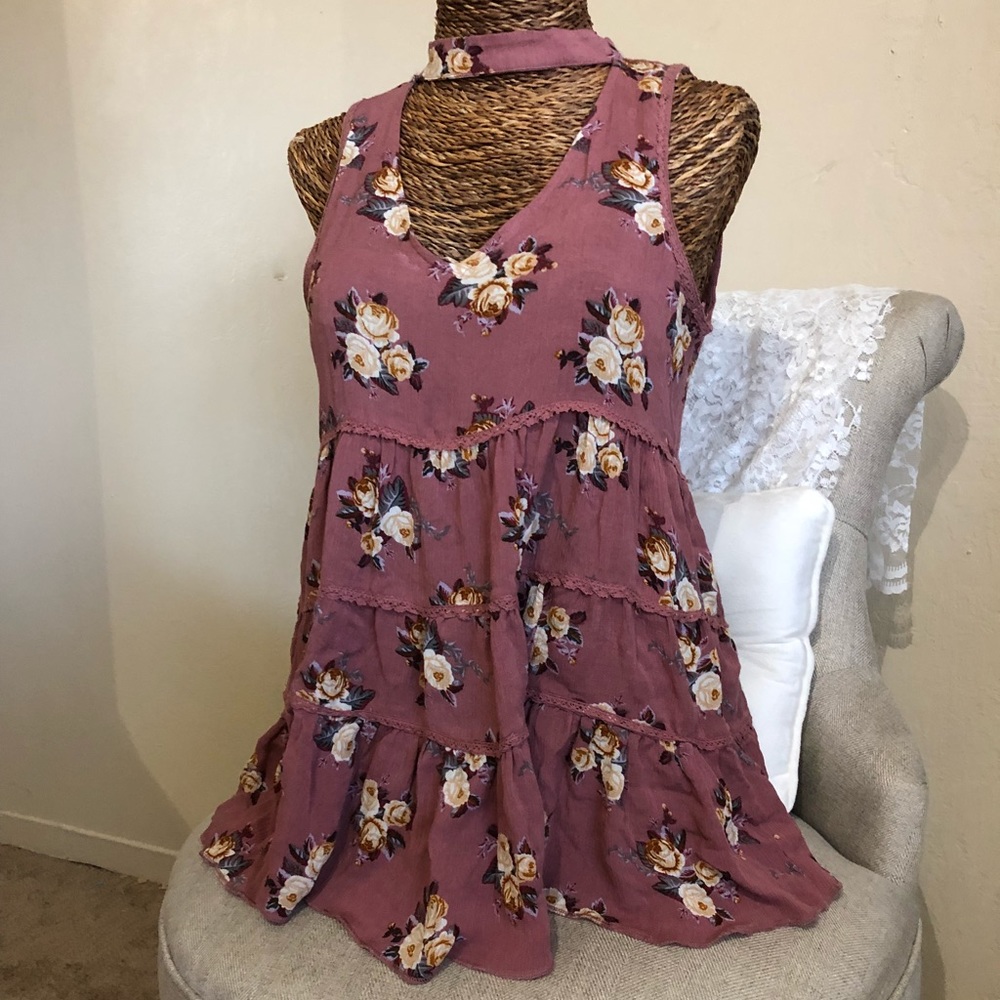 American Eagle chocker top